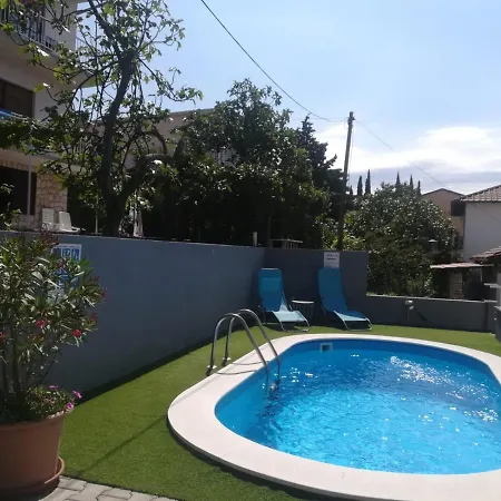 Veronique Apartament