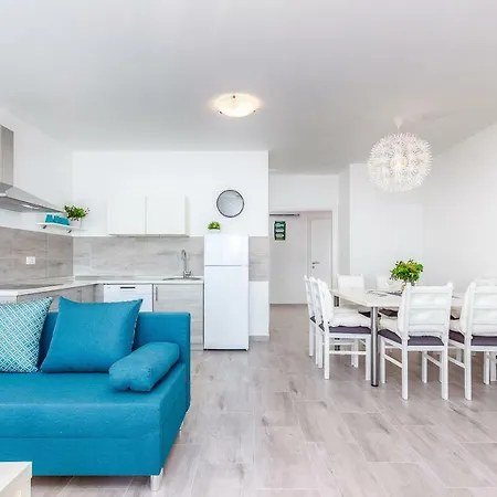 Veronique Apartment