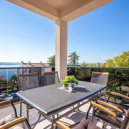 Veronique 德拉马利